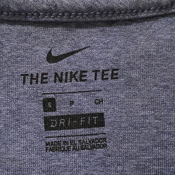 Women’s Nike t-shirt - Picture 3 of 4